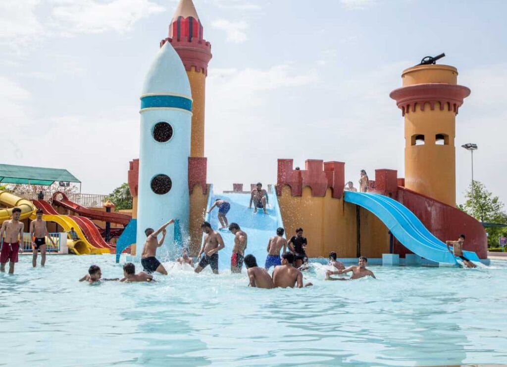 20 Top Best Tourist Destinations in Agra