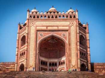 20 Top Best Tourist Destinations in Agra
