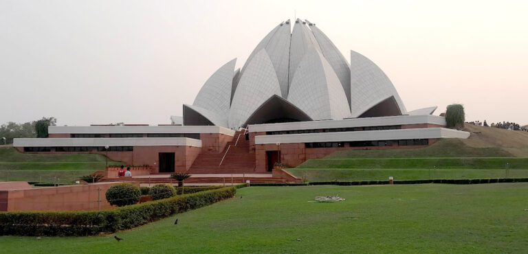 25 Best Tourist Places in Delhi