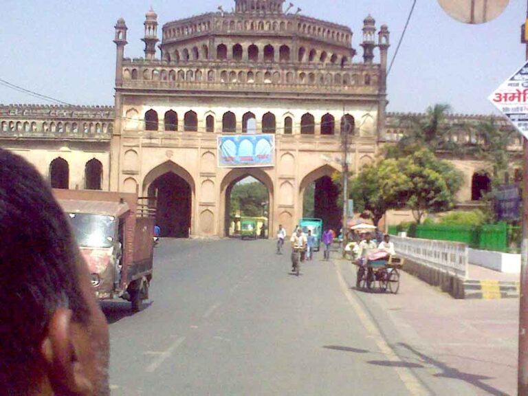 Famous Places in Lucknow