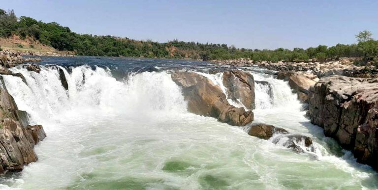 Dhuadhar Water Falls at Bhedaghat, Jabalpur
