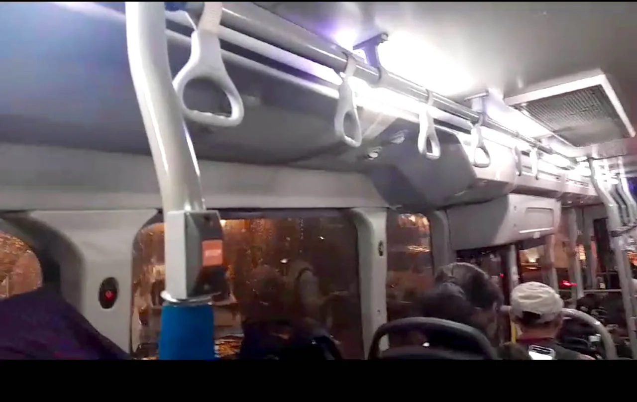 TRAVELLING IN DTC BUS DELHI